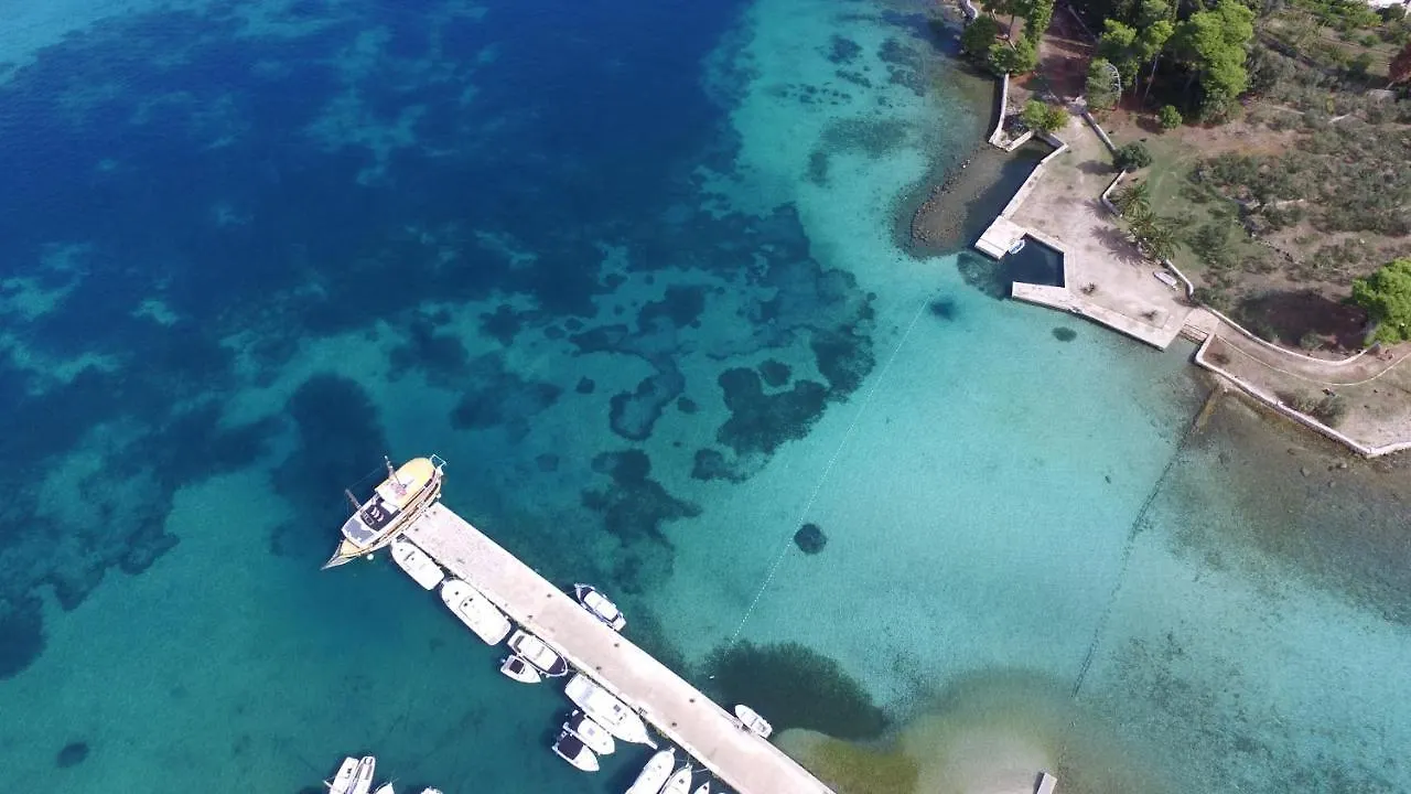 Hotel en barco Rhythm Floating Hostel - Zadar