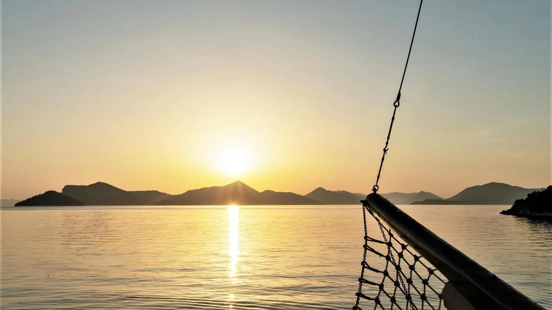 Rhythm Floating Hostel - Ζαντάρ Κροατία