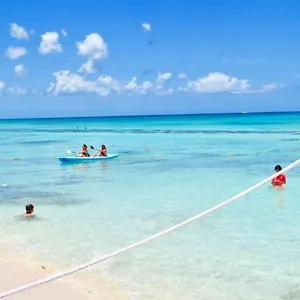 https://a-little-gem-cadaquescaribe-bayahibe.comcaribbean.com